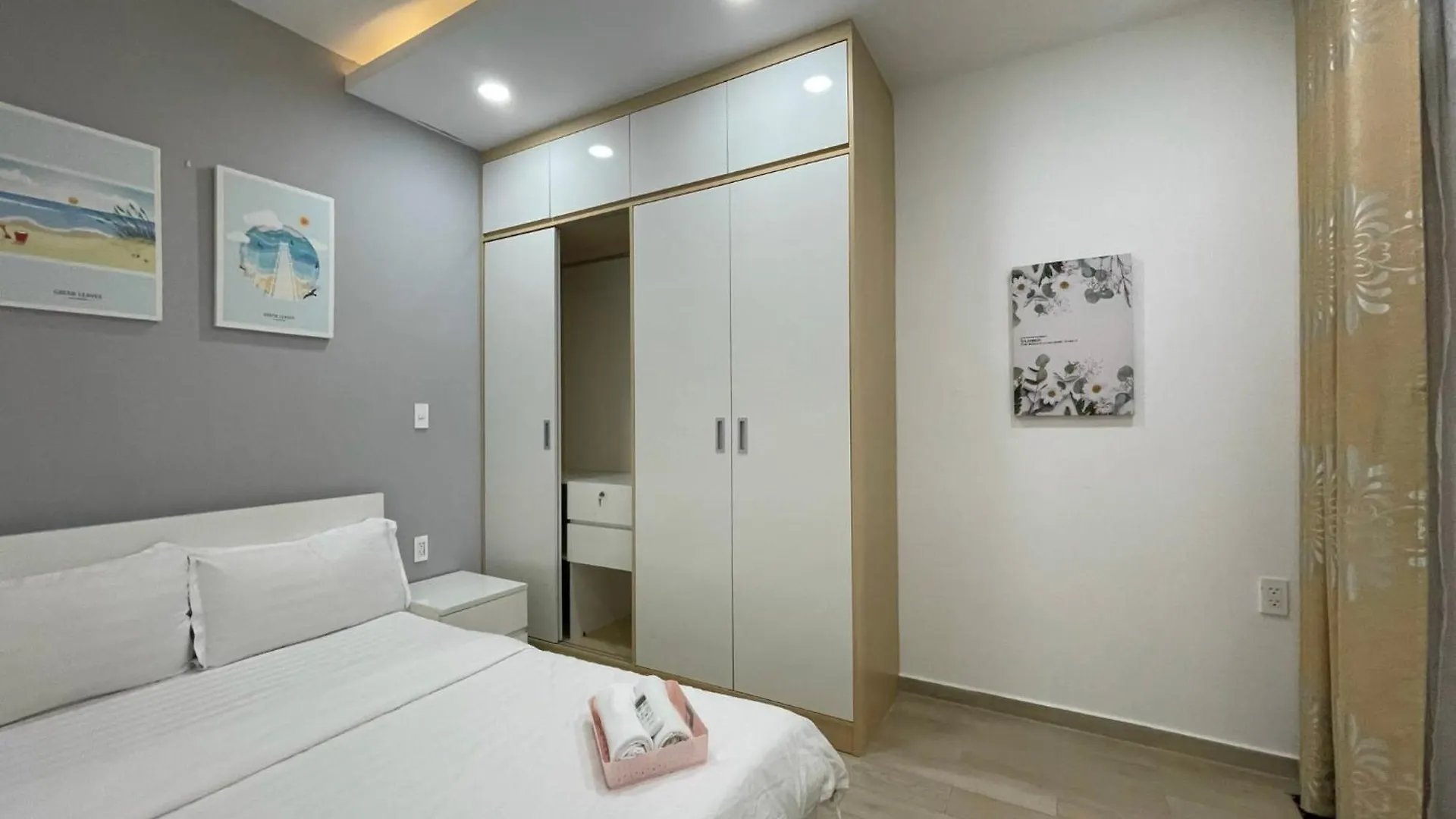 Sunrise City View 2 Phong 2Wc Su Dung Ho Boi, Phong Gym Mien Phi Ho Chi Minh City Apartment