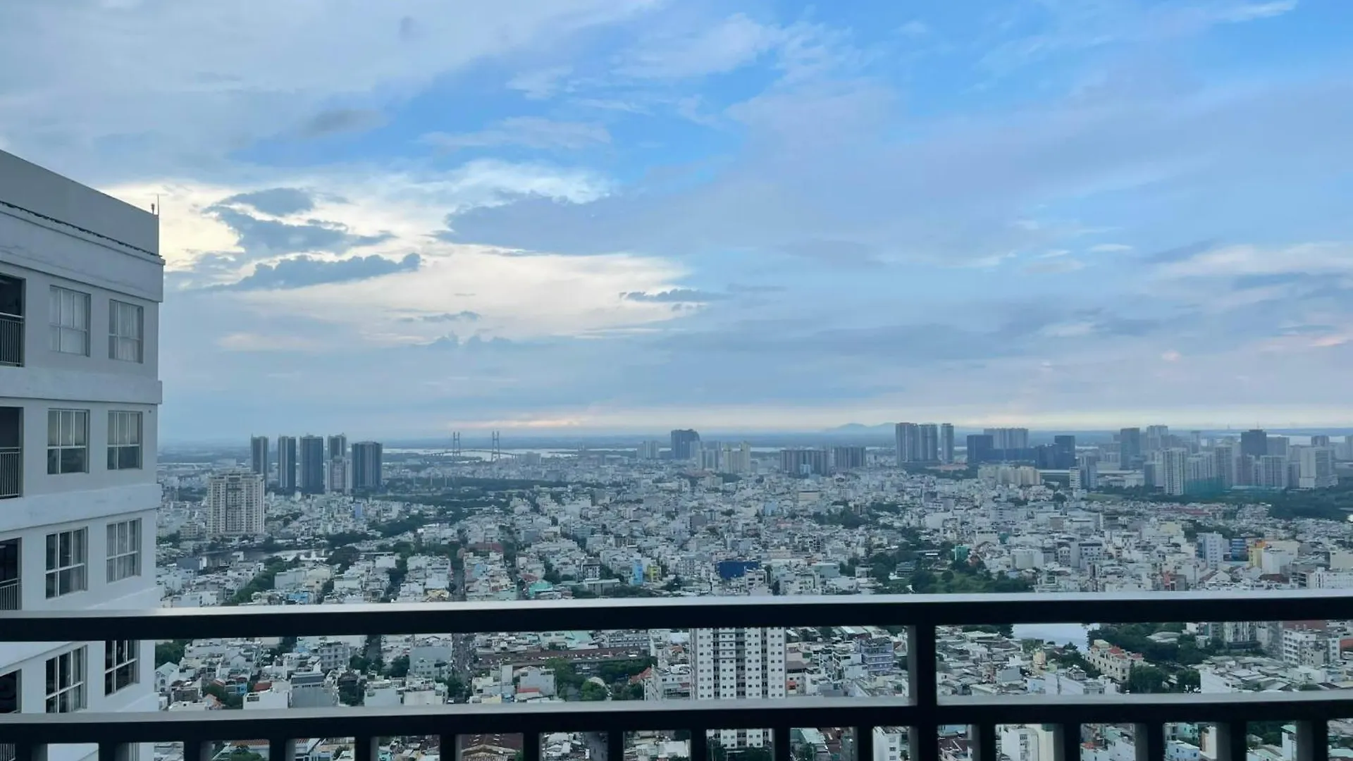 Sunrise City View 2 Phong 2Wc Su Dung Ho Boi, Phong Gym Mien Phi Ho Chi Minh City Apartment
